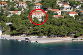 Seaside apartments with a swimming pool Pucisca, Brac - 5637
